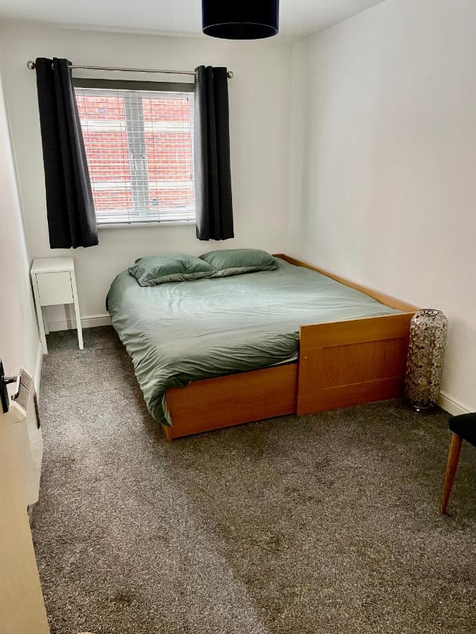 Large 2 Bedroom Apartment, 4 Beds One 1 En-Suite, Free Parking Nr Chelt Elmore And Quays Gloucester Exteriér fotografie